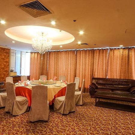 Star Hotel Гуанчжоу Екстер'єр фото
